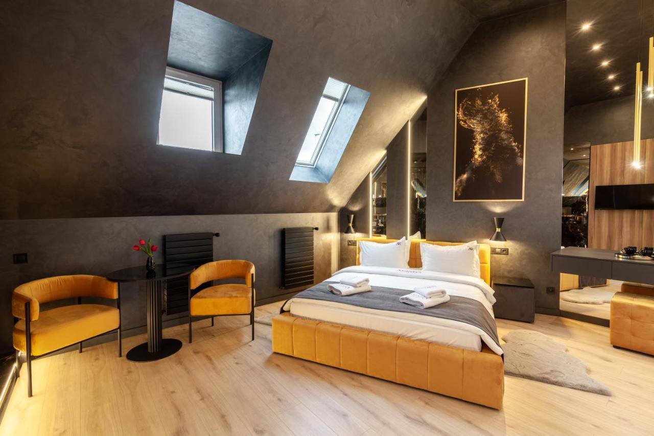 Aristo Jacuzzi Hotel Lwów Zewnętrze zdjęcie
