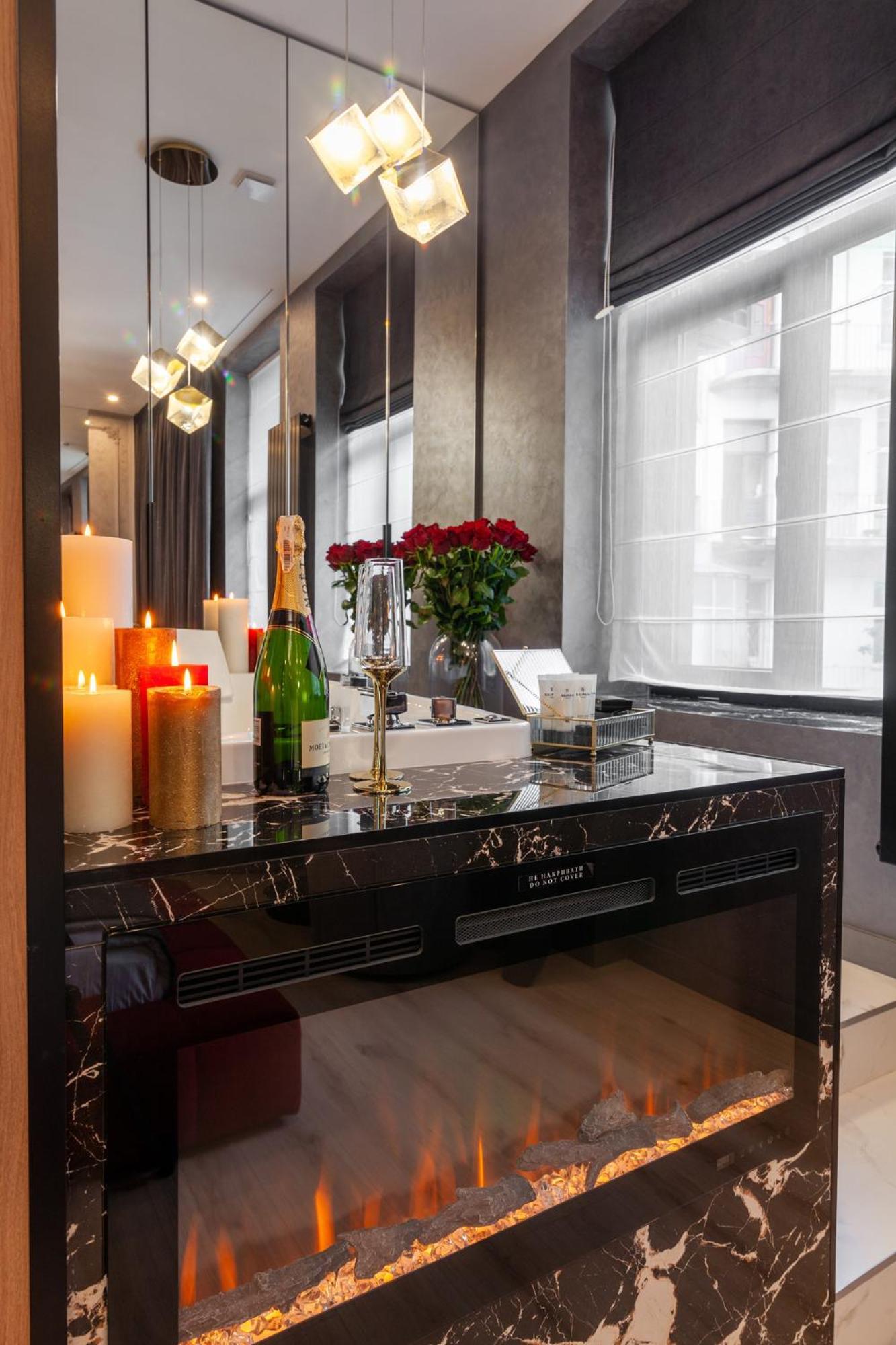 Aristo Jacuzzi Hotel Lwów Zewnętrze zdjęcie